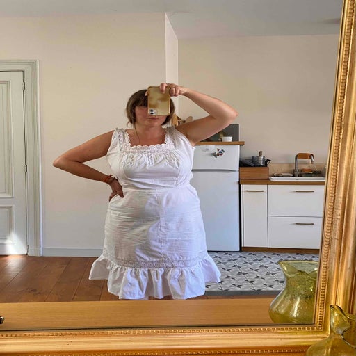 Robe brodée en coton