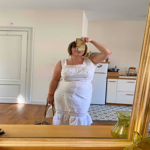 Robe brodée en coton
