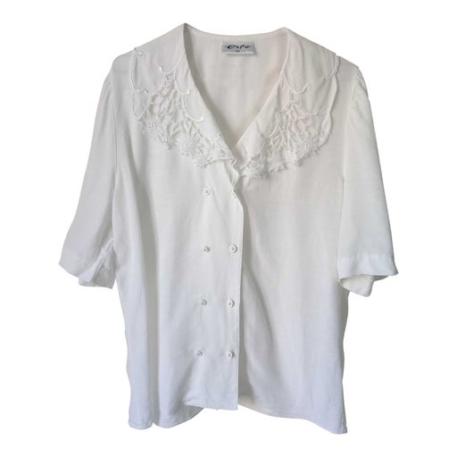 Blouse with large embroidered collar
