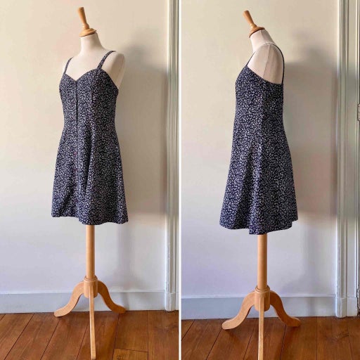 Robe boutonnée à fleurs