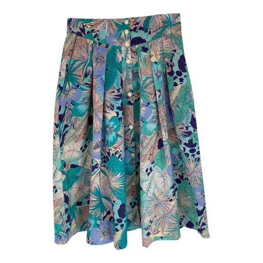Floral buttoned skirt