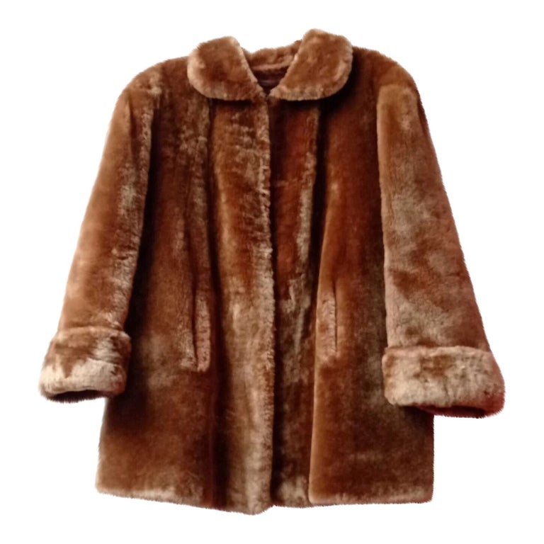 Manteau en fausse fourrure