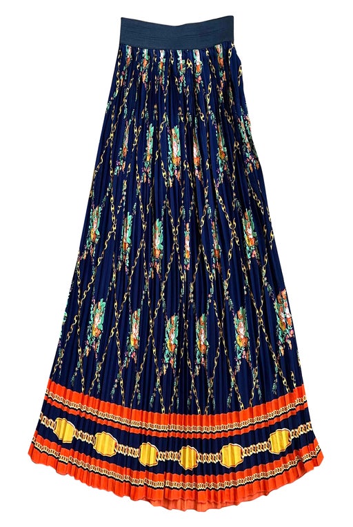 Patterned pleated skirt