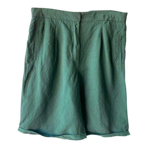 Green fluid shorts