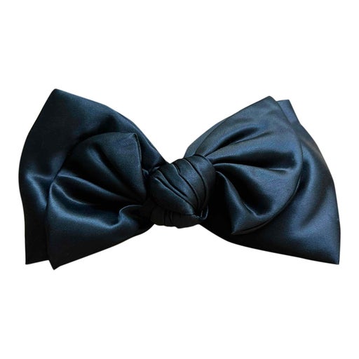 Satin hair clip