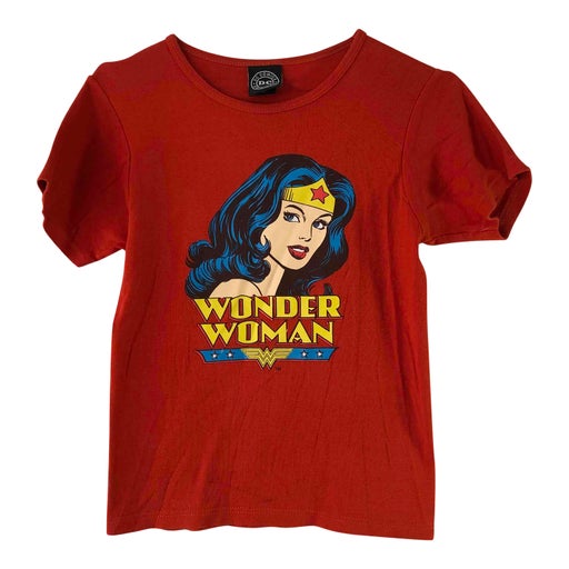 Wonder woman t-shirt