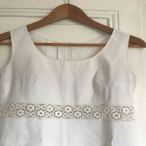 Mini robe brodée