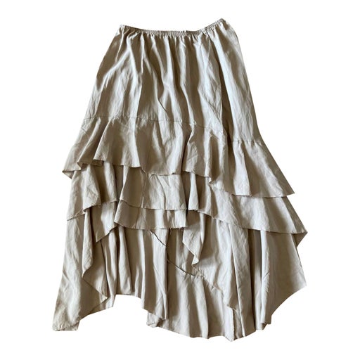 Asymmetrical skirt