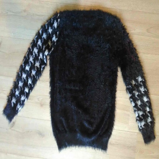 Patterned sweater