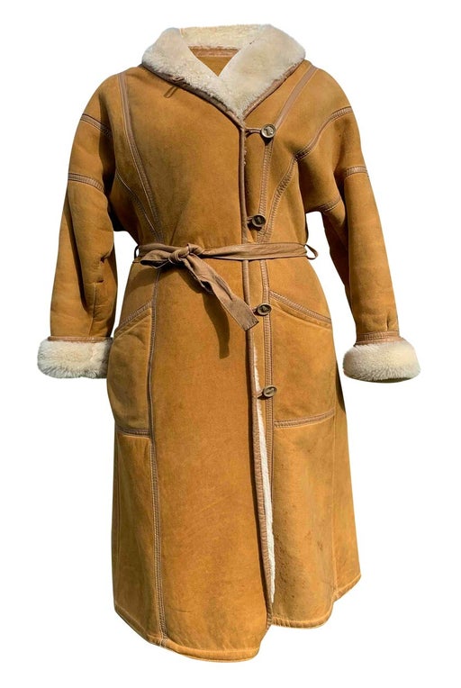 Manteau long en peau lainée