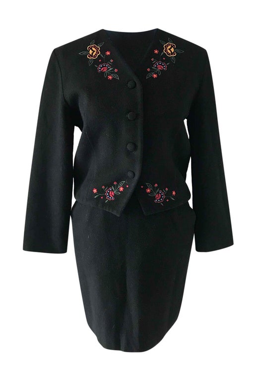 Embroidered skirt suit