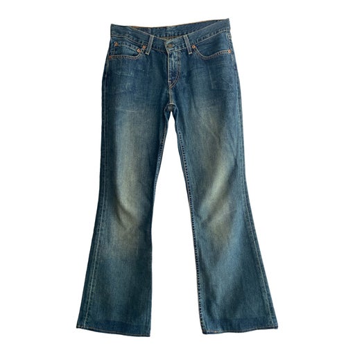 Levi's W28L32 flared jeans