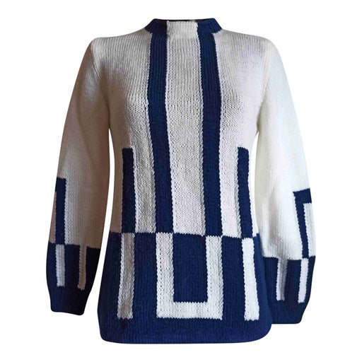 Knit sweater