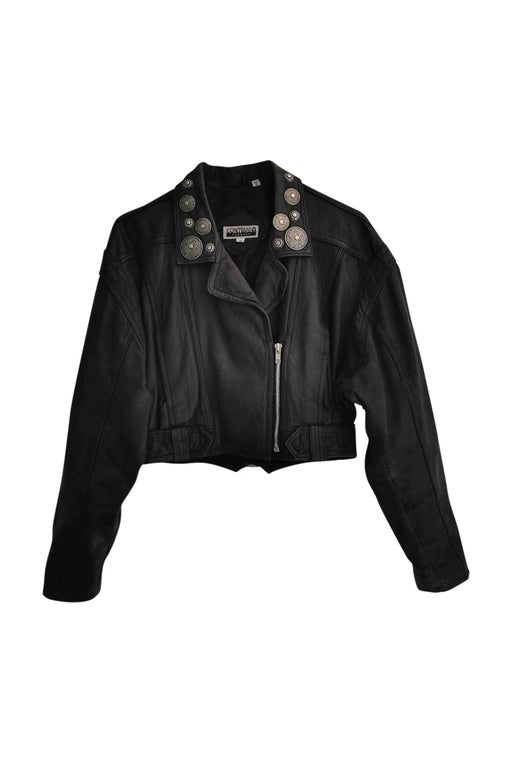 Short leather jacket
