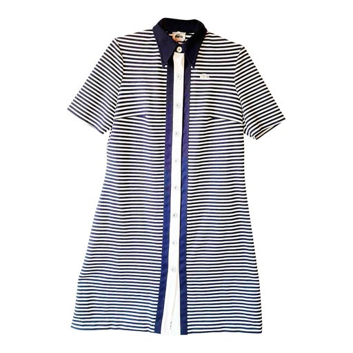 Robe Lacoste