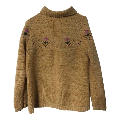 Knit sweater