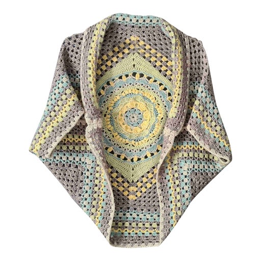 Châle en crochet 
