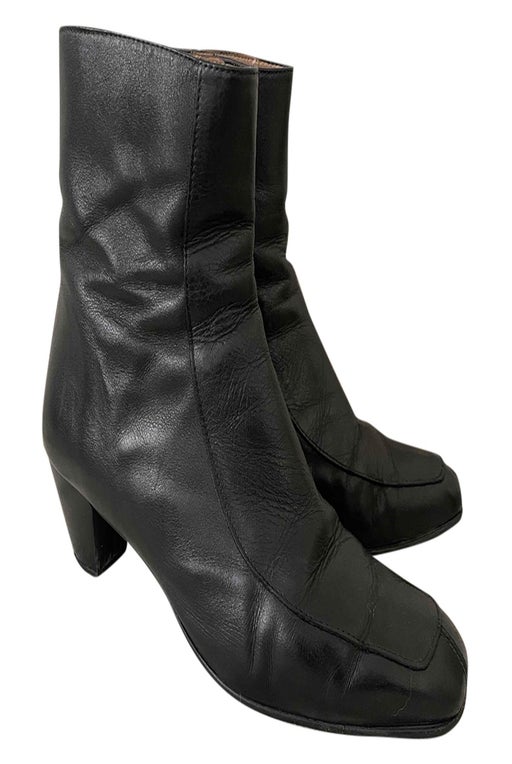 Leather ankle boots.