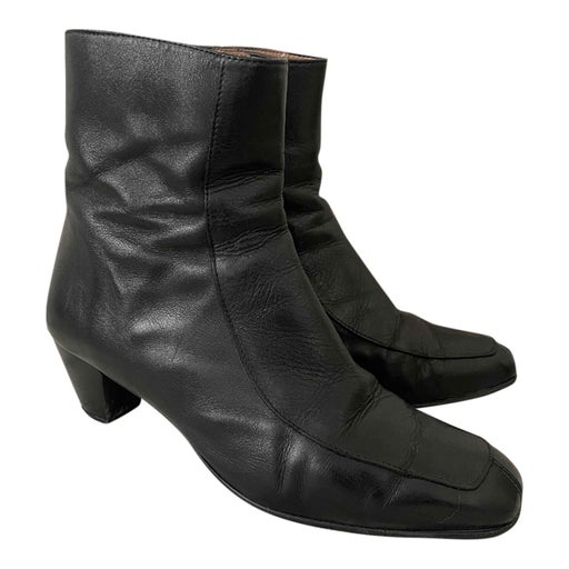 Bottines en cuir.