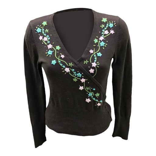 Floral wrap top