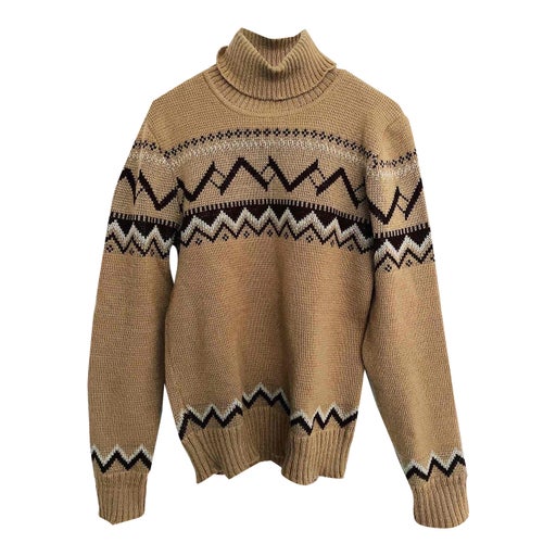 Patterned turtleneck