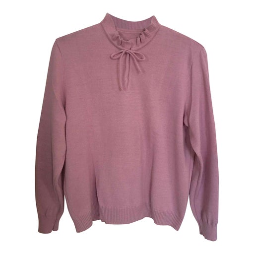 pink sweater