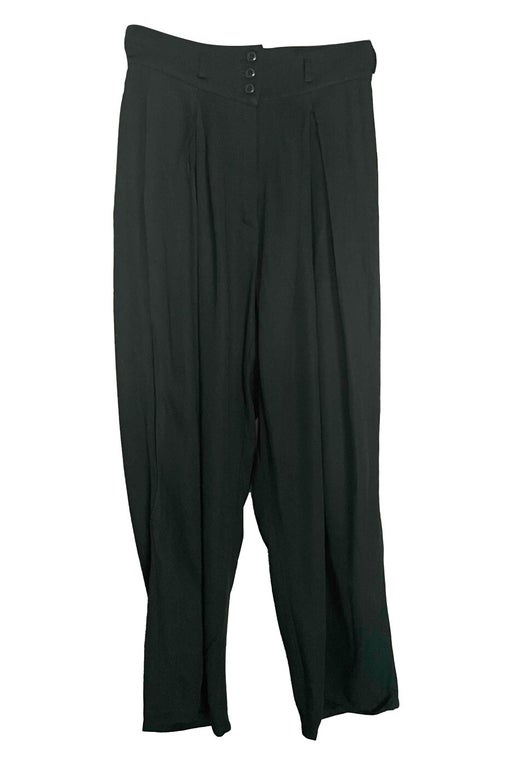 Pleated trousers