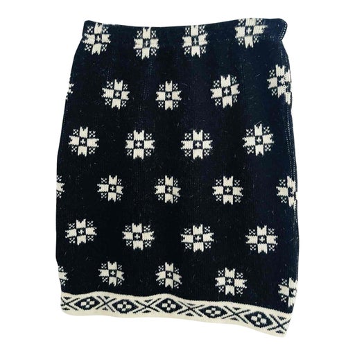 woolen skirt