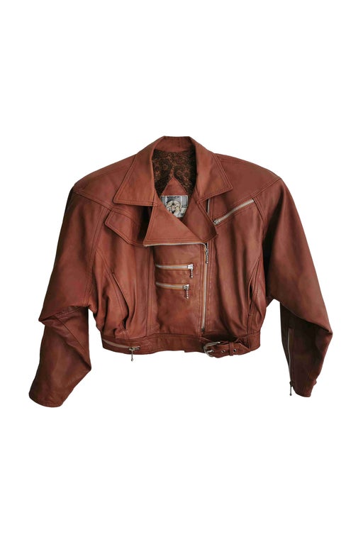 Short leather jacket