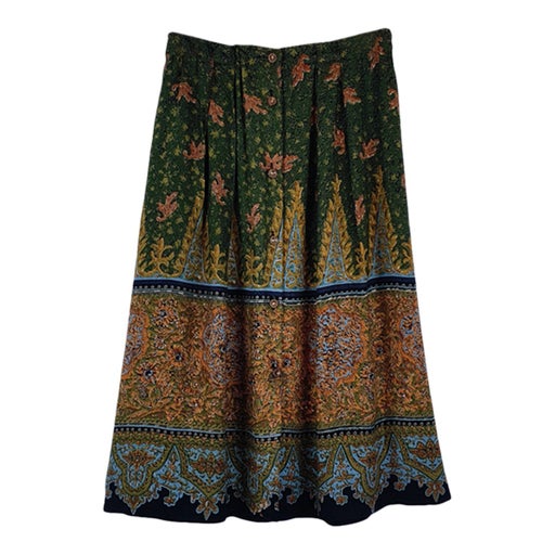 Patterned skirt