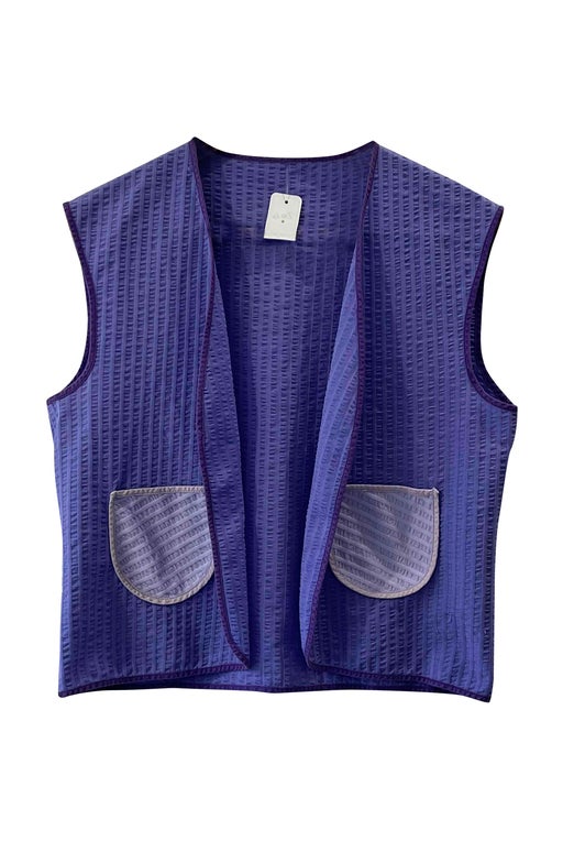 purple vest