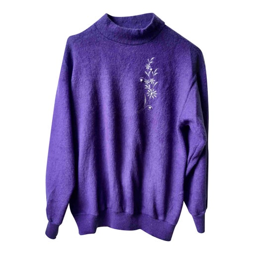 Embroidered sweater