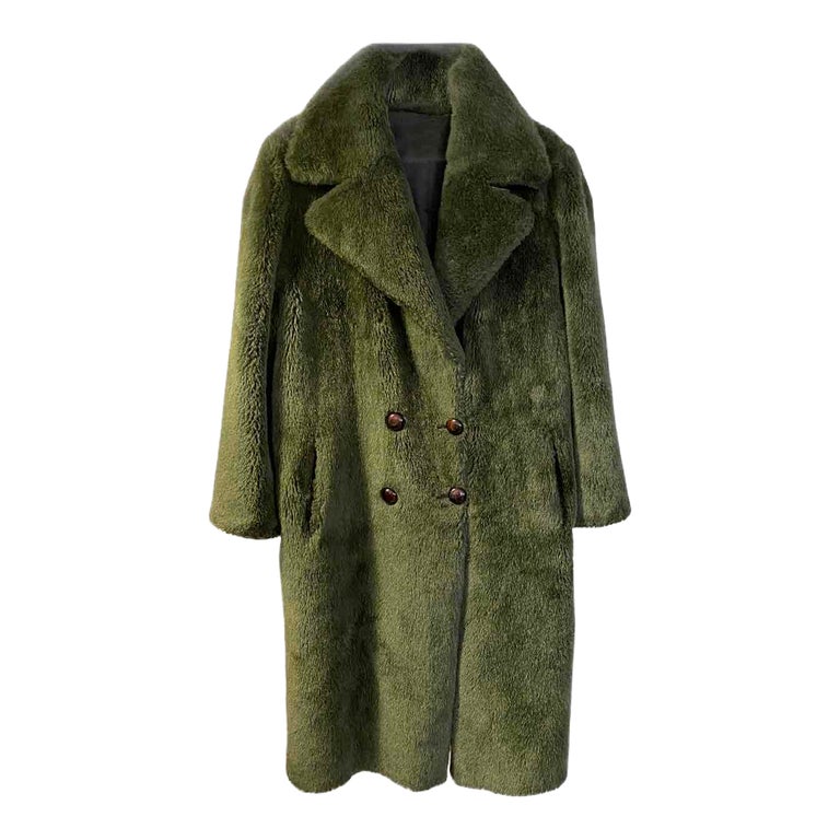 Manteau en fausse fourrure 