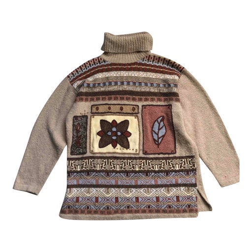 Patterned turtleneck