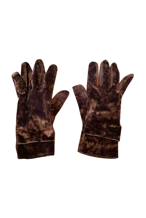 Velvet gloves