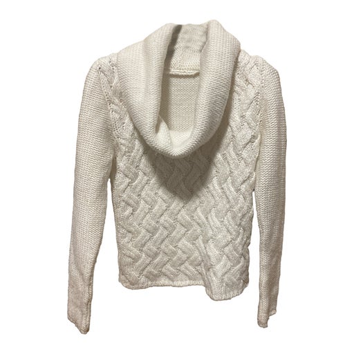 Woolen sweater