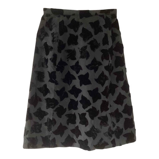 Velvet skirt
