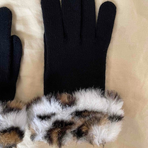 woolen gloves