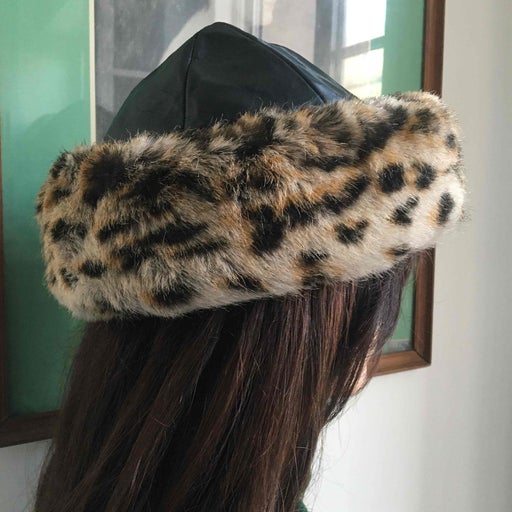 Leopard trapper hat