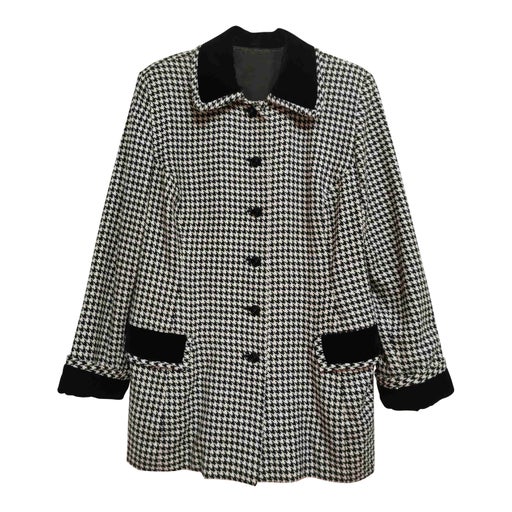 Long houndstooth jacket