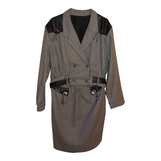 Houndstooth skirt suit