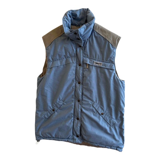 Sleeveless jacket
