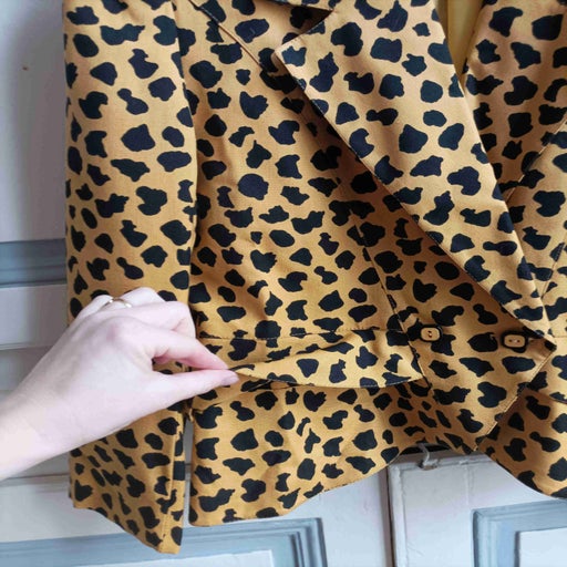 Leopard blazer