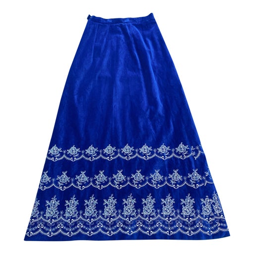 Blue velvet long skirt
