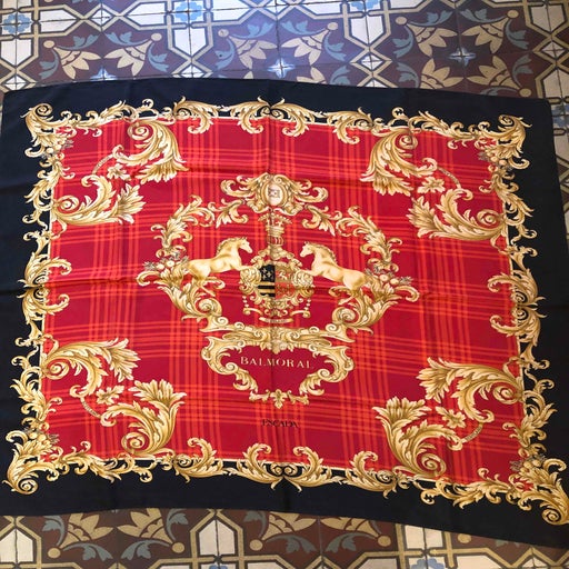 Escada scarf