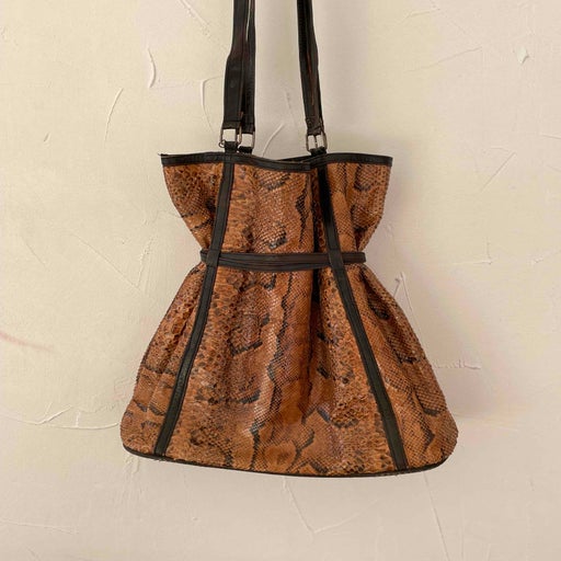 Leather bucket bag