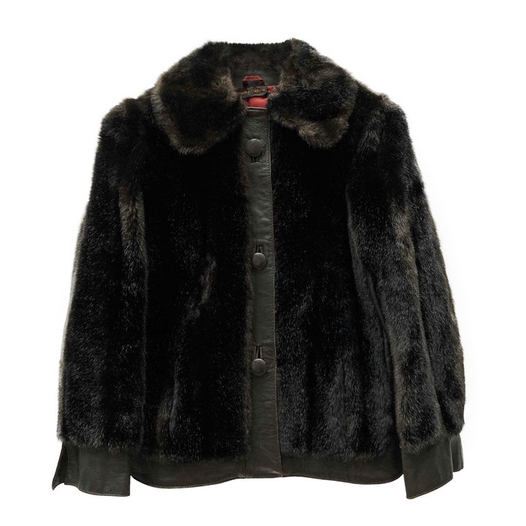 Manteau en fausse fourrure 