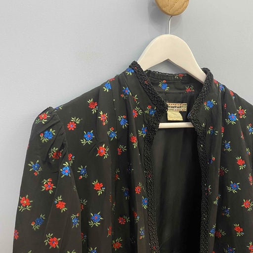 Short floral jacket