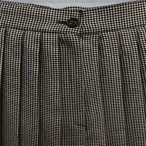 Houndstooth skirt