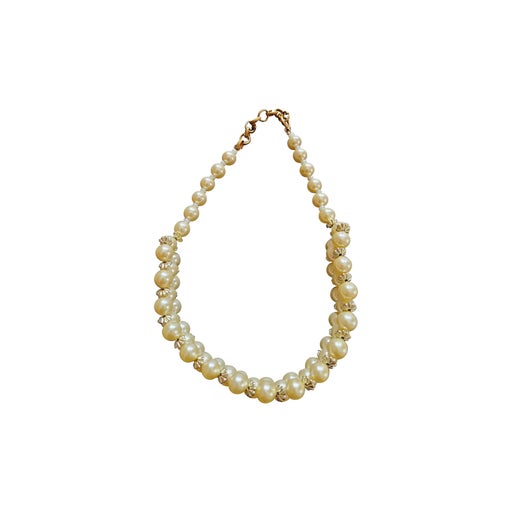 Pearl necklace